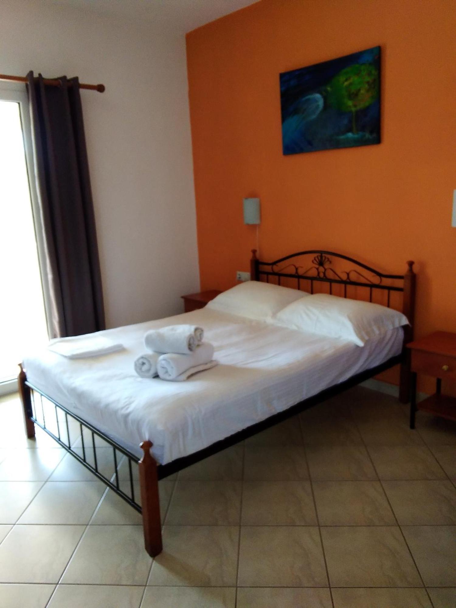 Emmanouil Apartment Kalamos  Ngoại thất bức ảnh